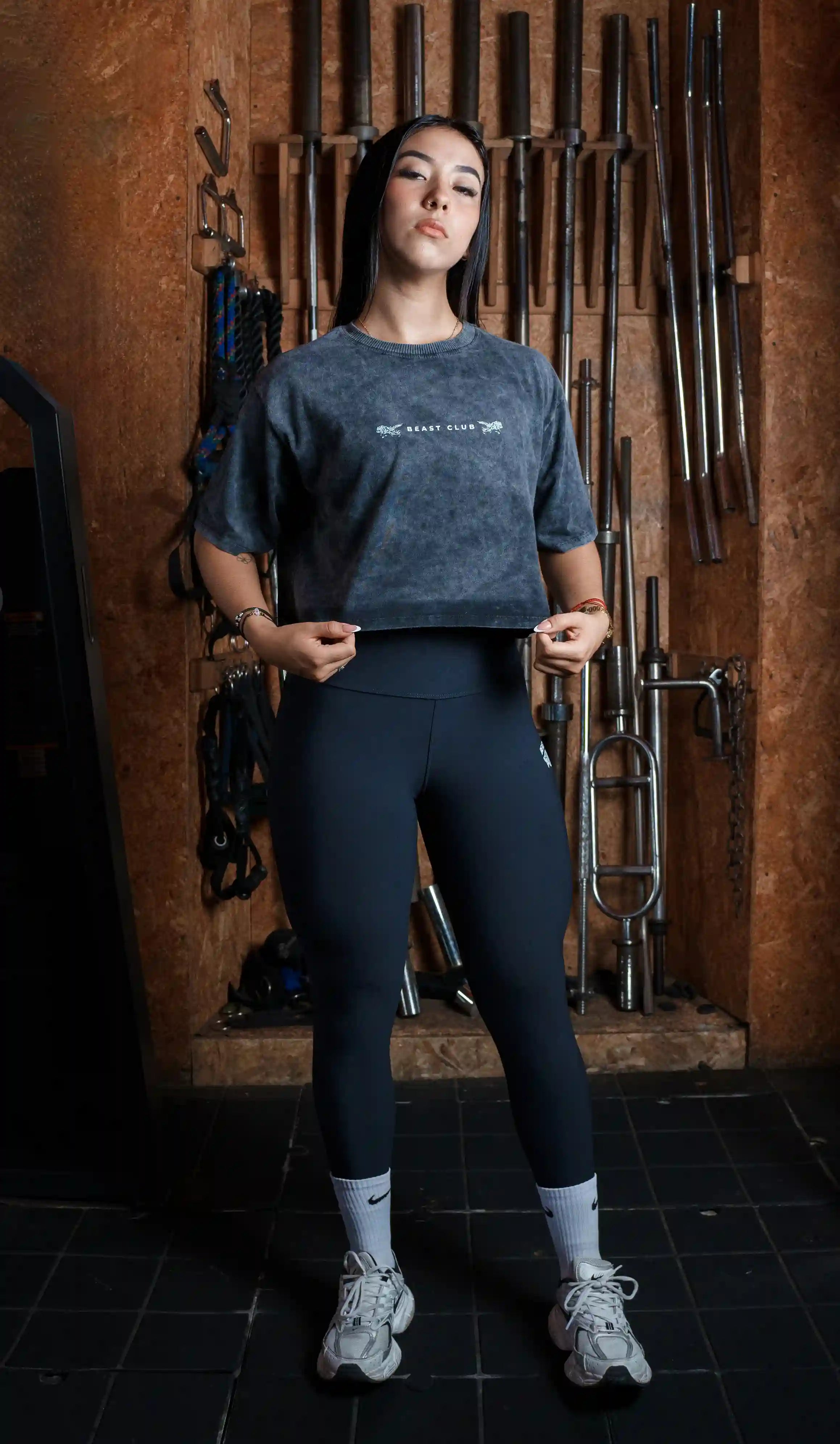 "BEAST CLUB WSH" Oversized crop