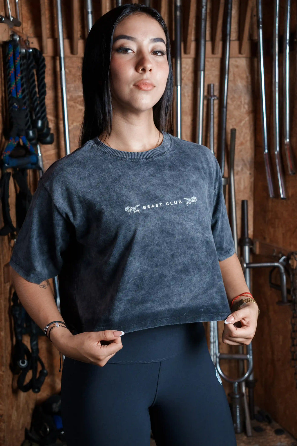 "BEAST CLUB WSH" Oversized crop