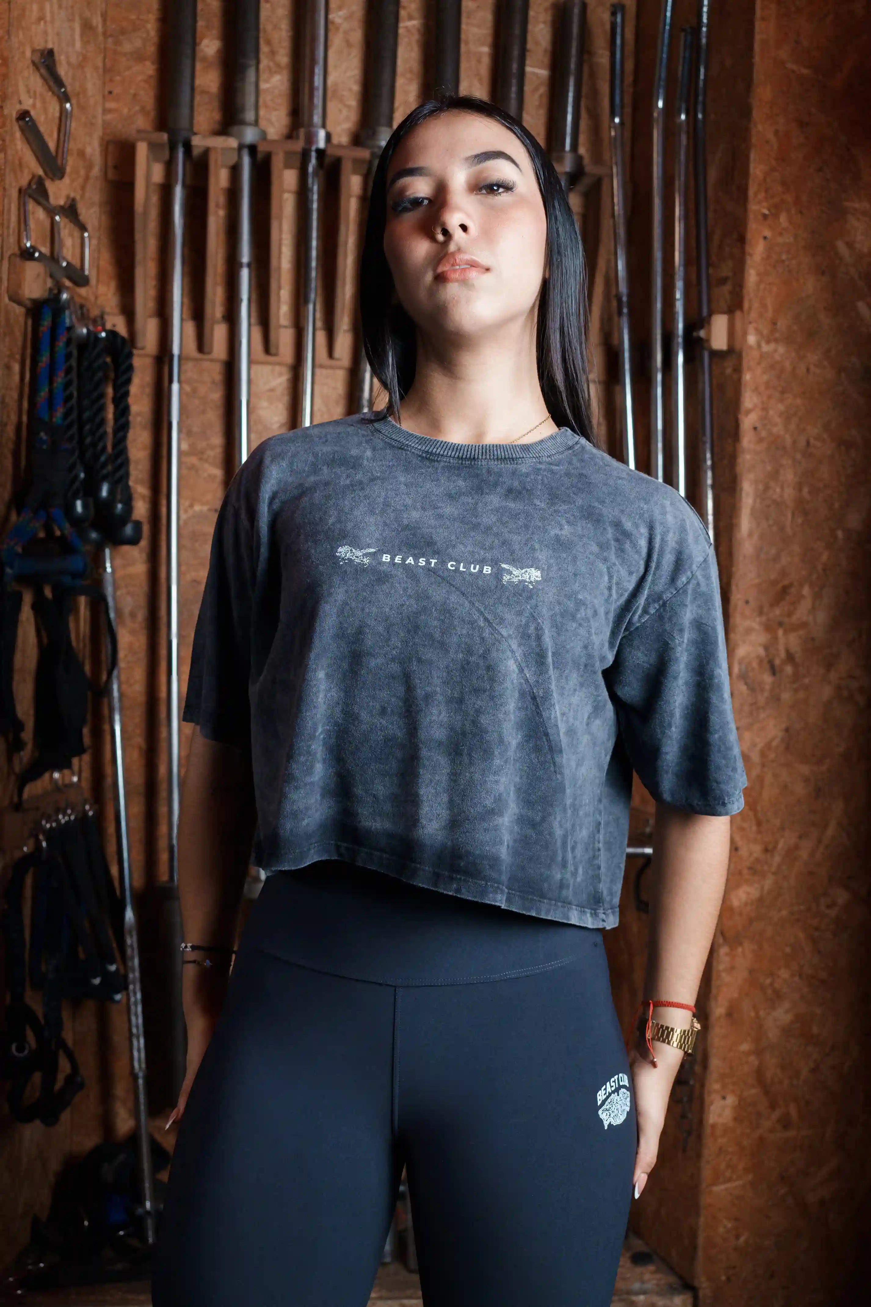 "BEAST CLUB WSH" Oversized crop