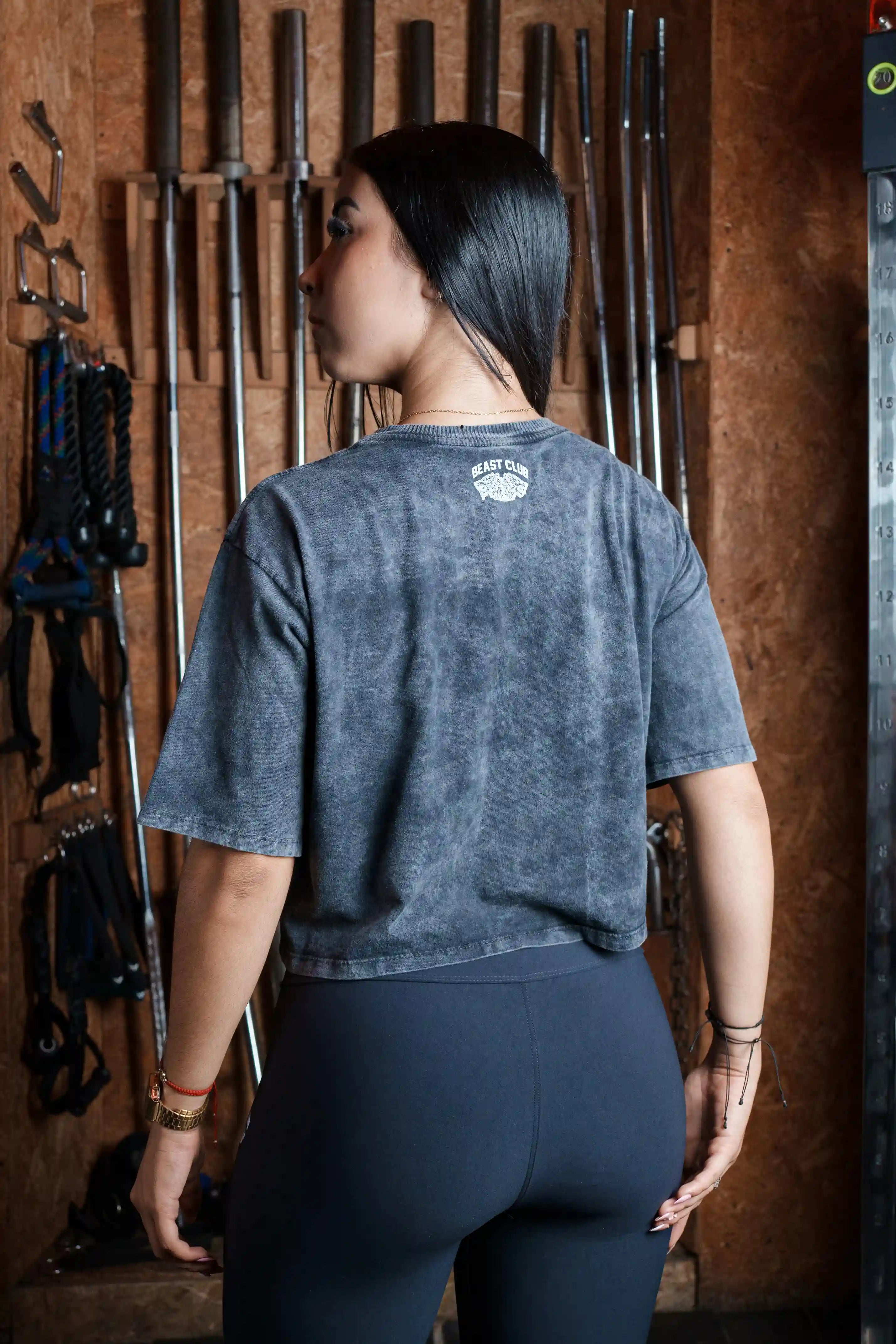 "BEAST CLUB WSH" Oversized crop