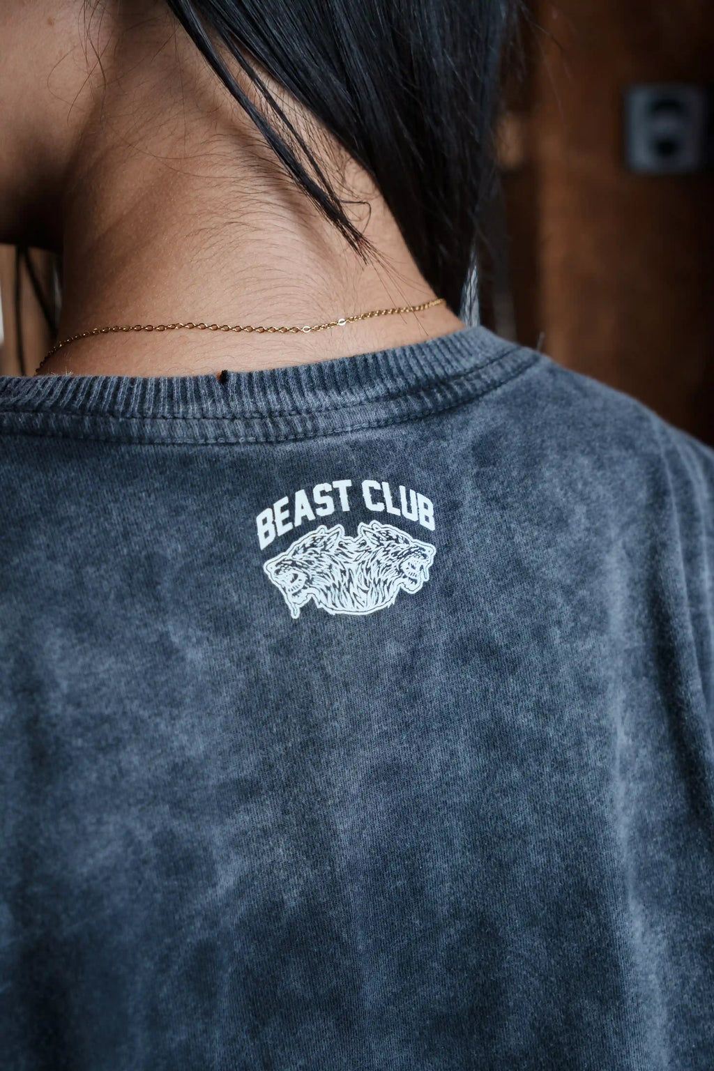 "BEAST CLUB WSH" Oversized crop