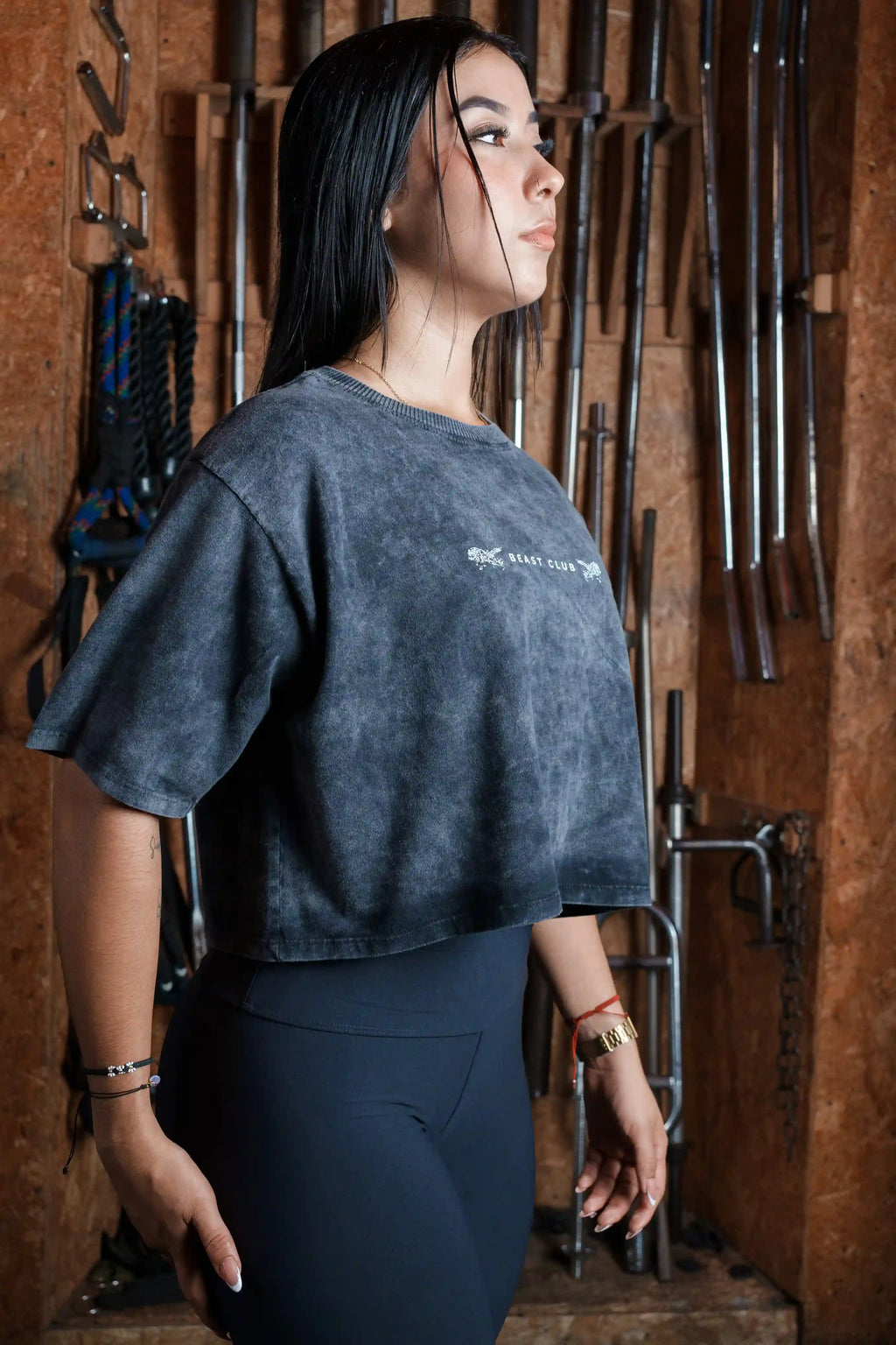 "BEAST CLUB WSH" Oversized crop