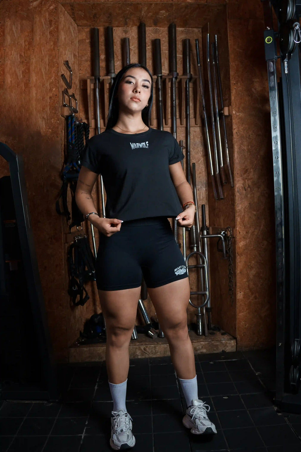 "WARWOLF" Fitted crop