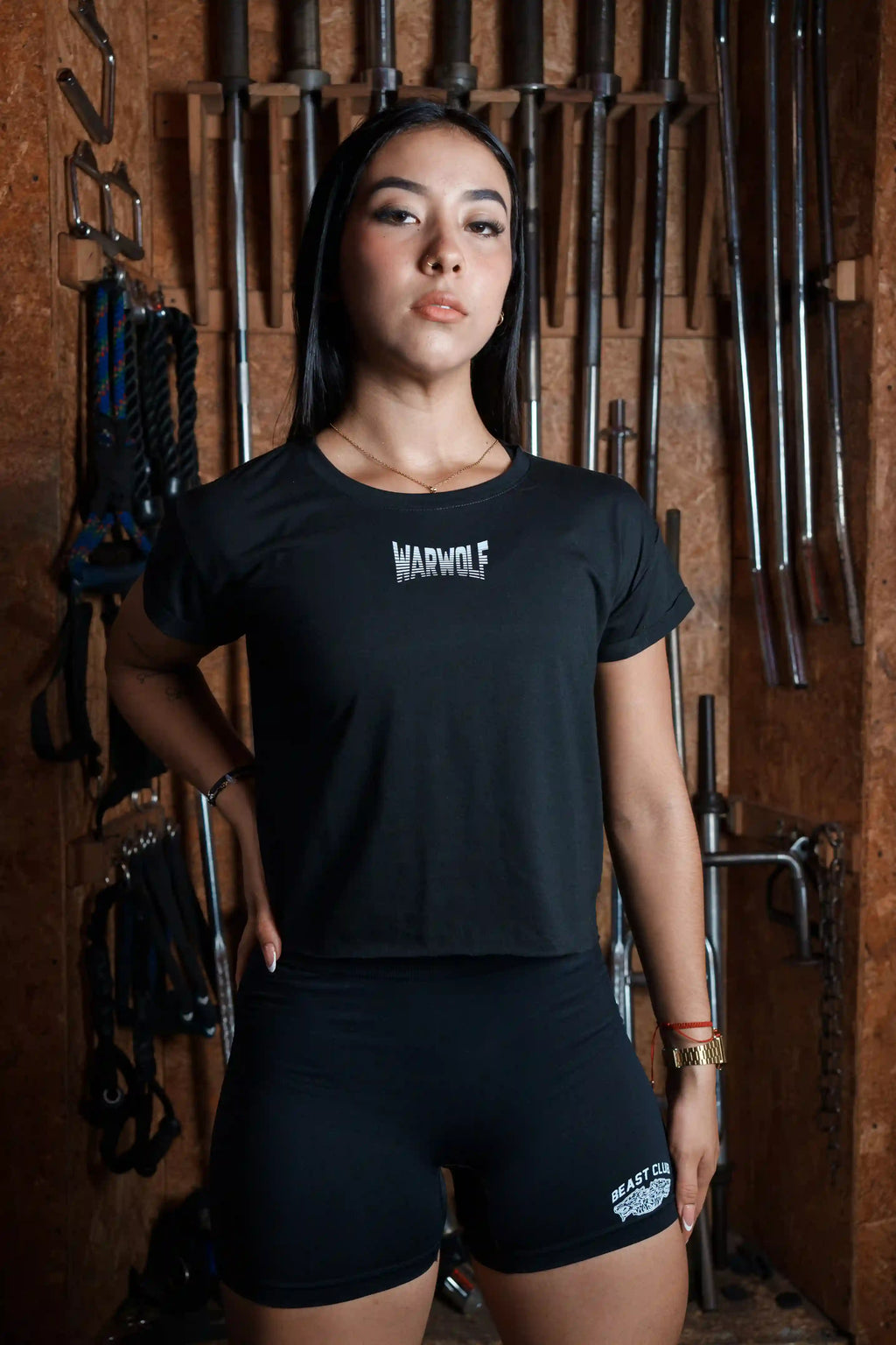 "WARWOLF" Fitted crop