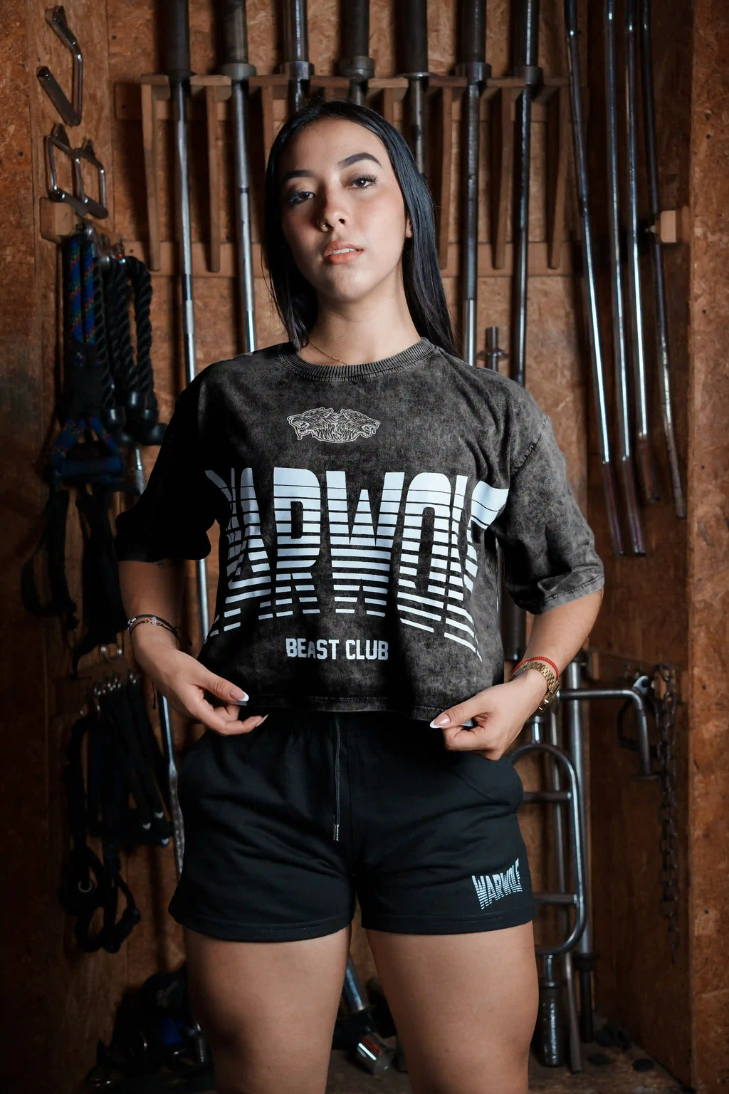 "WARWOLF" Oversized crop