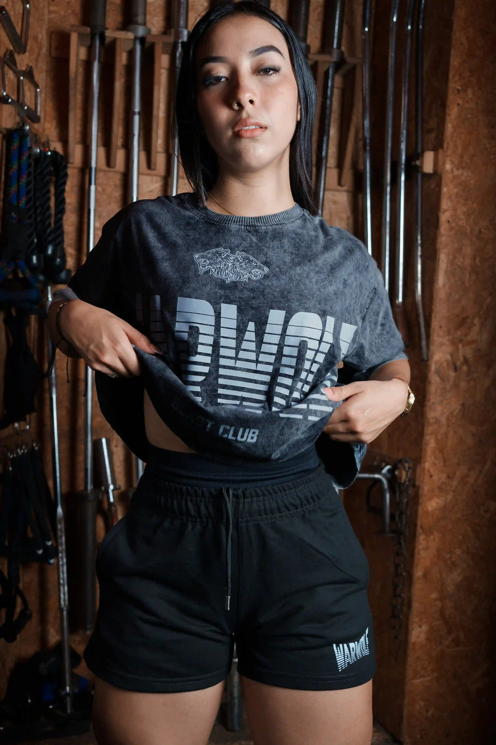 "WARWOLF" Oversized crop