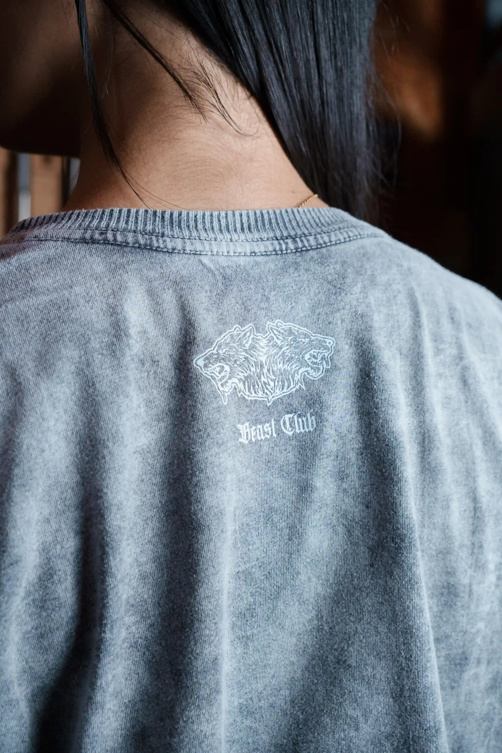 "WARWOLF" Oversized crop