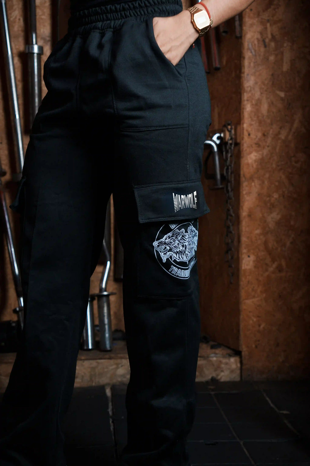 "ALPHA WOLFESS" Cargo