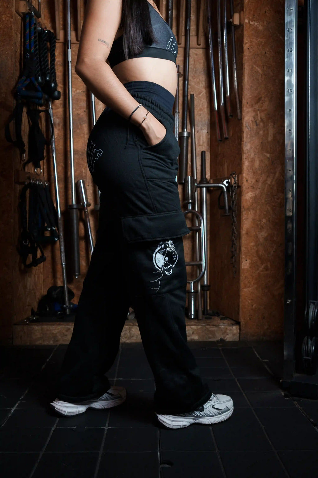 "ALPHA WOLFESS" Cargo