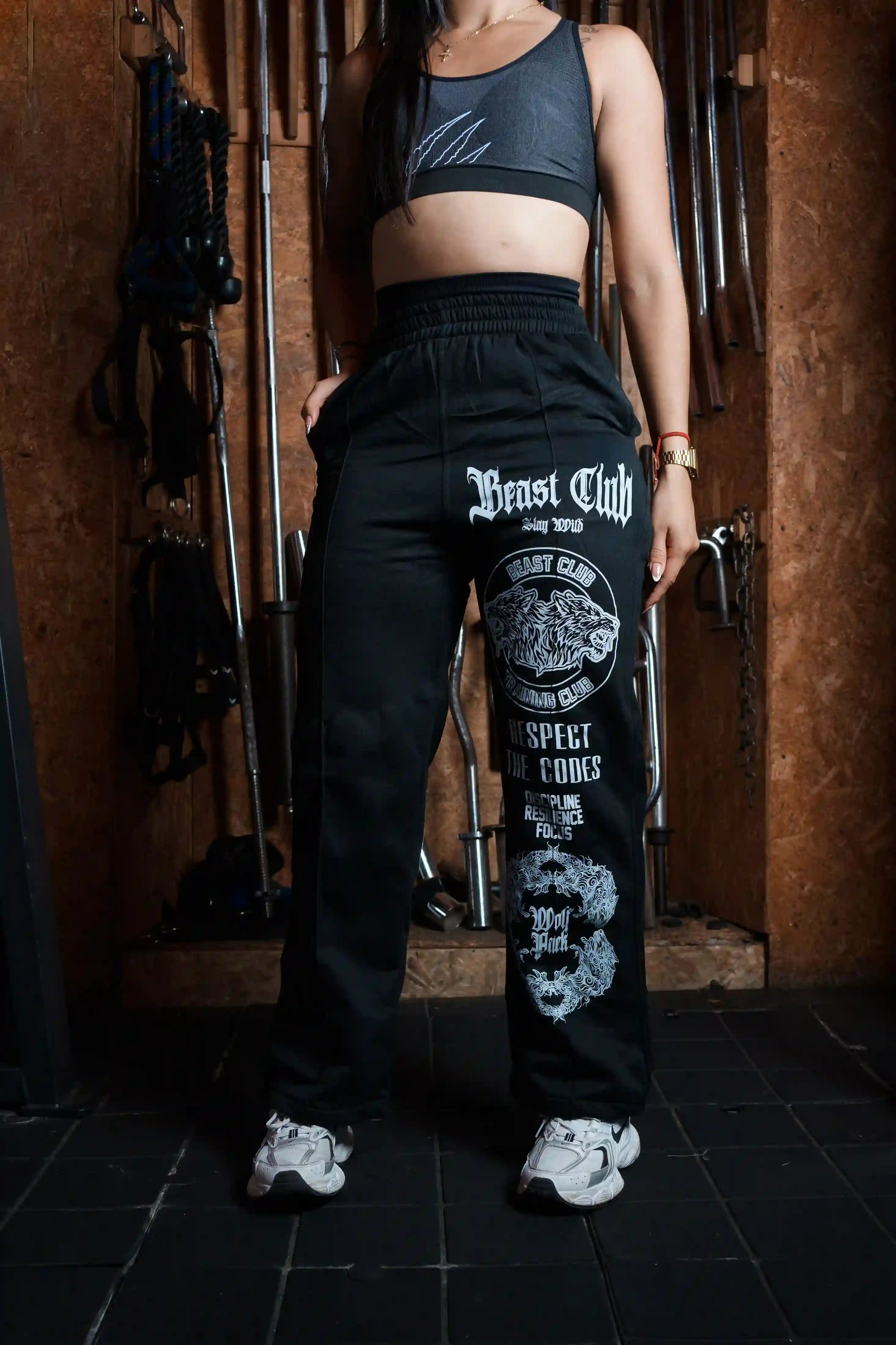 "WOLFPACK" Jogger Fem