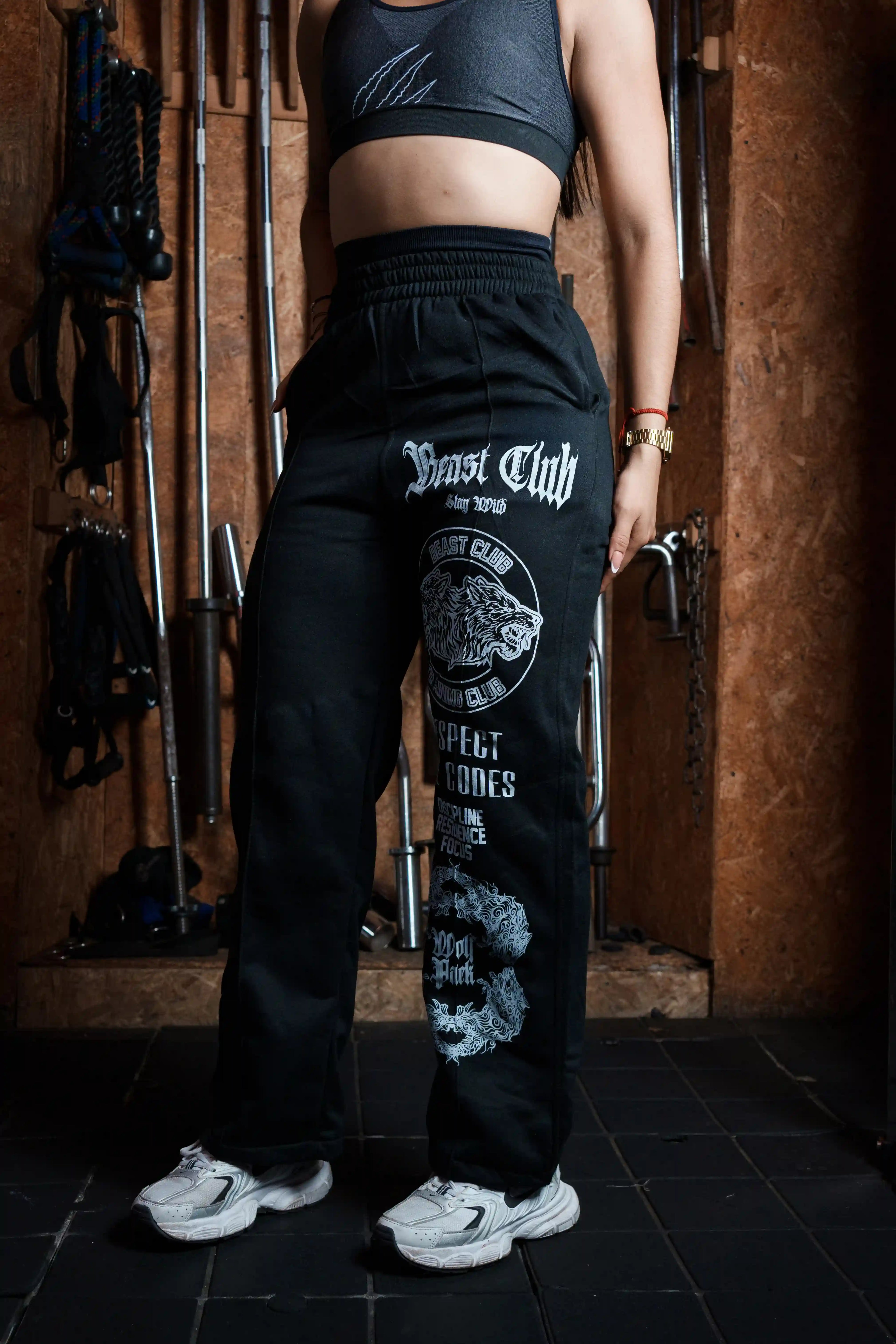 "WOLFPACK" Jogger Fem